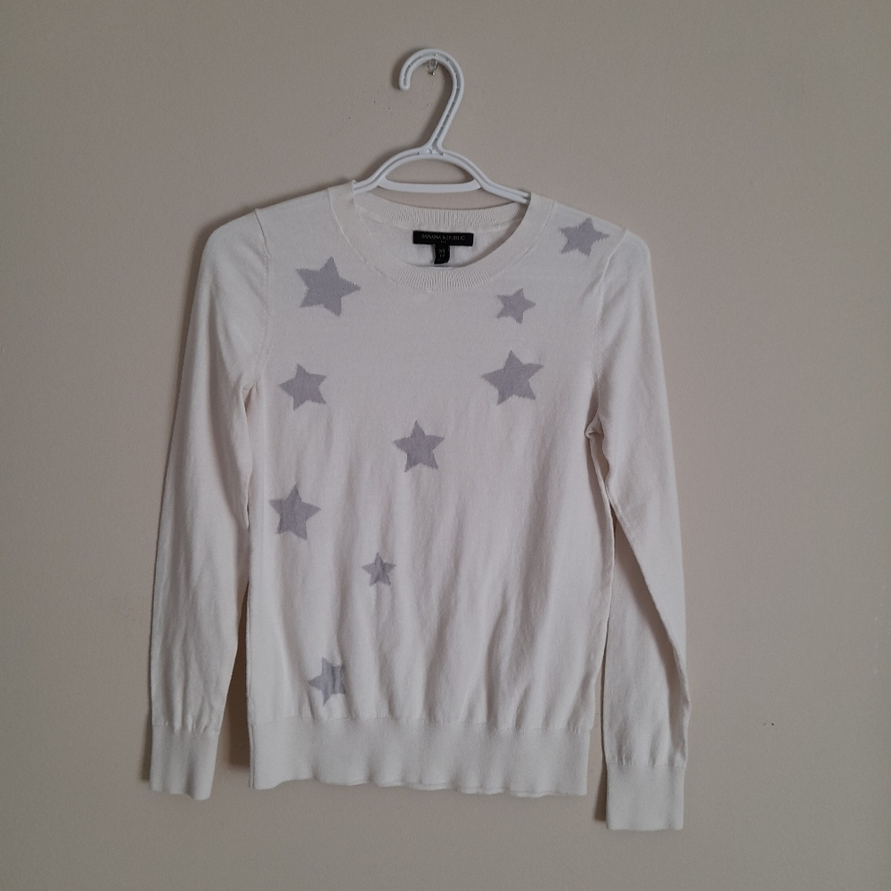Banana Republic White Sweater with Gray Stars Size XS